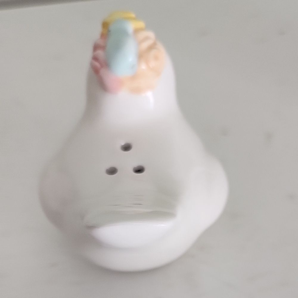 Wedding  Couple Bird Salt and Pepper Shakers - Picture 4 of 12